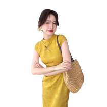 Yellow improved cheongsam dress for women in early autumn new Chinese style for important occasions waist-cinching disc-button jacquard hip-covering skirt