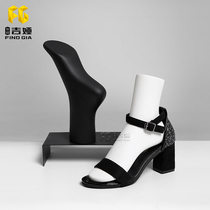 Simulation of white mens and womens foot model socks model props window display display foot shoes model socks shooting props