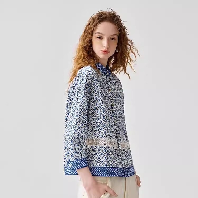 【Ancient Style Celadon】Tea House Style Small Stand Collar Buttoned Lace Patchwork Printed Shirt 2026 Summer New Model