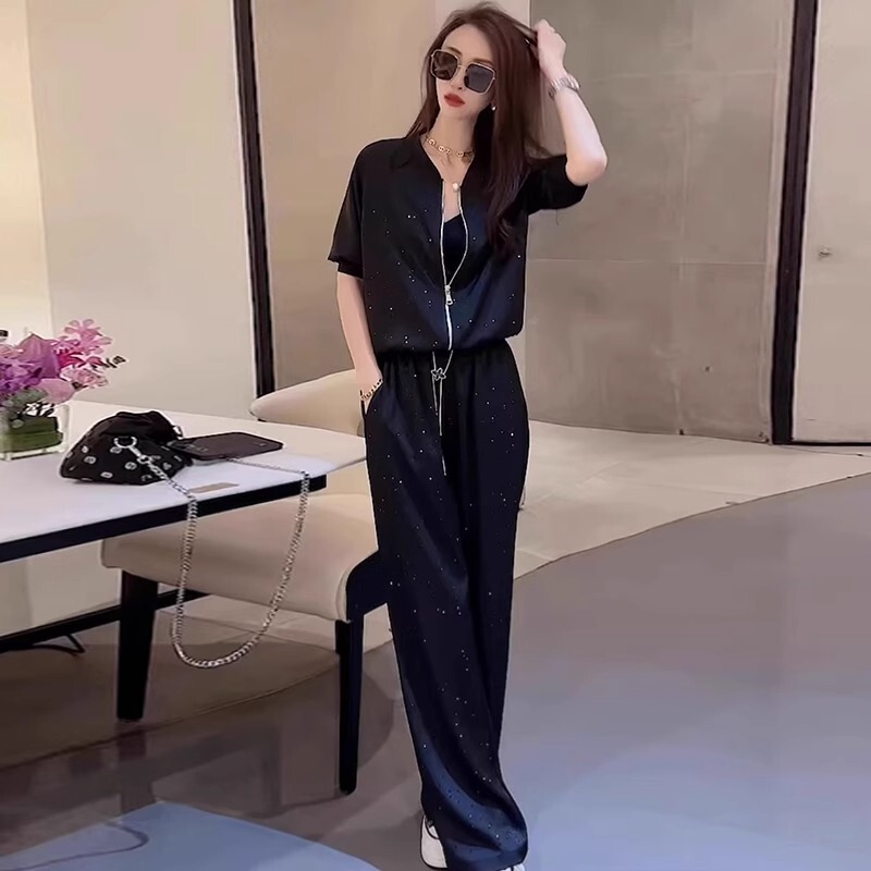 European Casual Sports Suit for Women, Summer Wear 2026 New Style, Fashionable and Trendy, Age-Reducing Wide-Leg Pants Two-Piece Set