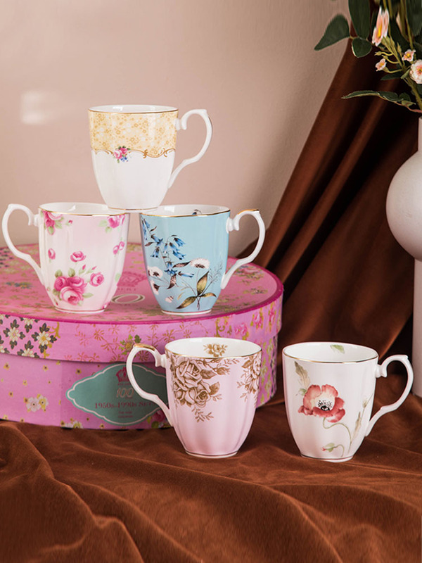 In Stock Royal Albert 1900-1990 Centennial Series Bone China Mug In Stock Royal Albert 1900-1990 Centennial Series Bone China Mug
