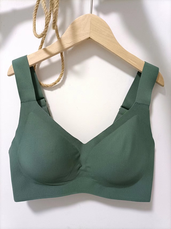 Japanese Ultra-Comfortable Wide-Strap Bra with No Underwire, Pressure-Reducing, Push-Up, Sports, Beautiful Back, Seamless Bra for Women