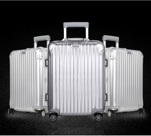 Применимо к Rimowa Box House Essenti