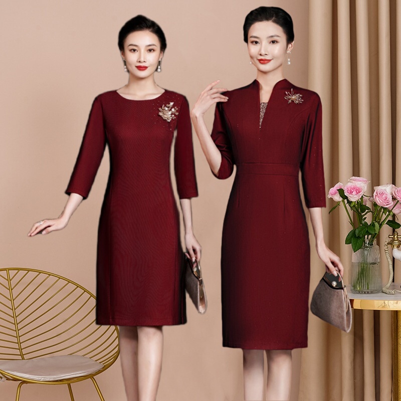 High-End Slim-Fitting Short Dress Wedding Dress for Young Petite Women, Suitable for Mother-In-Law and Mother of the Bride, Wedding Banquet Attire for Spring and Summer