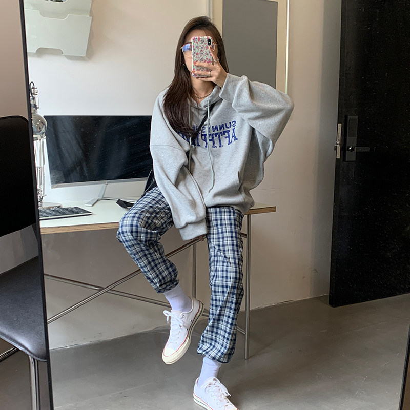 Pregnant women's clothing 2021 Autumn Fashion Korean version Even hat blouses Nins overfire Net Red Spicy outside wearing a lazy craze