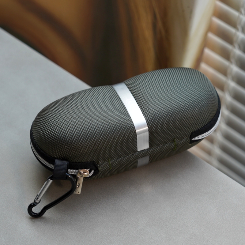 Portable Large Glasses Case for Men, Car Sunglasses Case, Anti-Pressure Myopia Glasses Case with Hook and Zipper, Portable Storage for Women Portable Large Glasses Case for Men, Car Sunglasses Case, Anti-Pressure Myopia Glasses Case with Hook and Zipper, Portable Storage for Women