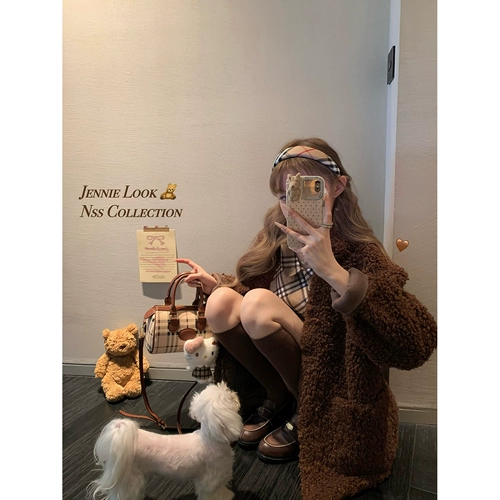 Коллекция NSS Flush Soft Bear Curly Fur Integrated V-образный вырез