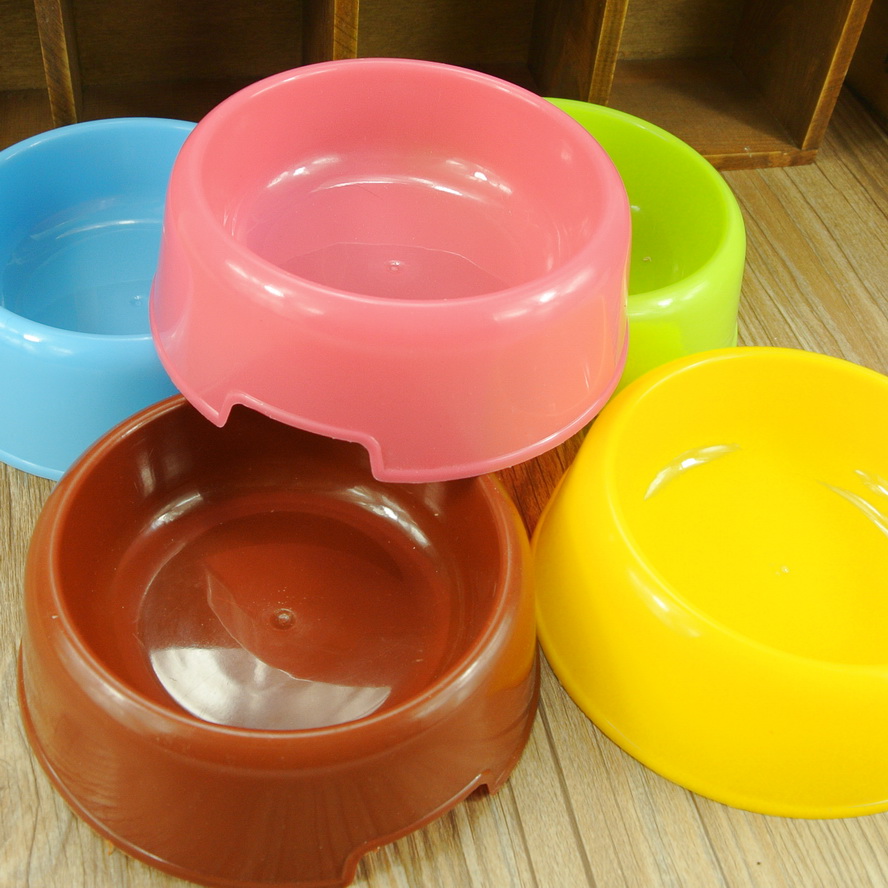 Dog bowl dog food bowl rabbit food bowl plastic food bowl guinea pig guinea pig guinea pig anti-turnover food bowl food trough food bowl