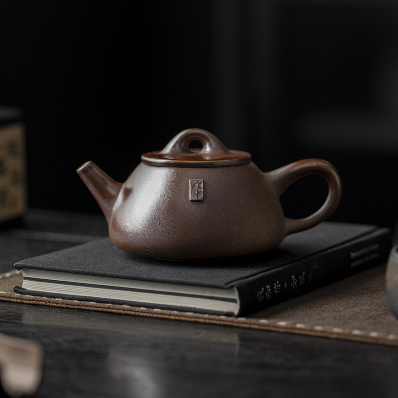 Nine Wood Coarse Pottery Fire-Burning Antique-Style Pot Semi-Handmade Japanese Retro Coarse Pottery Pine Wood Bare Fire-Burning Stone Bowl Pot Xishi Pot