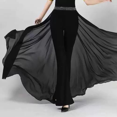 Костюм, манекен головы, утягивающий пояс на талию, шифоновая юбка, новая коллекция, яркий броский стиль