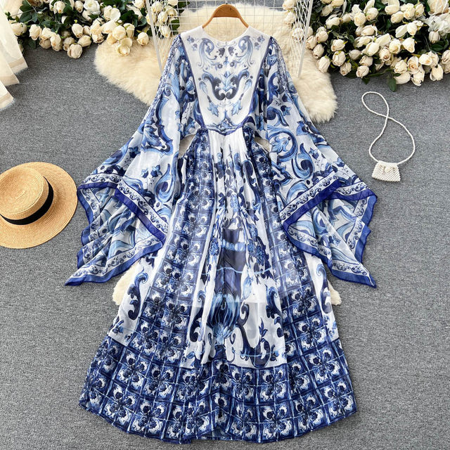 Dress Autumn New 2022 Niche Design European and American Holiday Style Retro Print Bell Sleeve Chiffon Long Dress