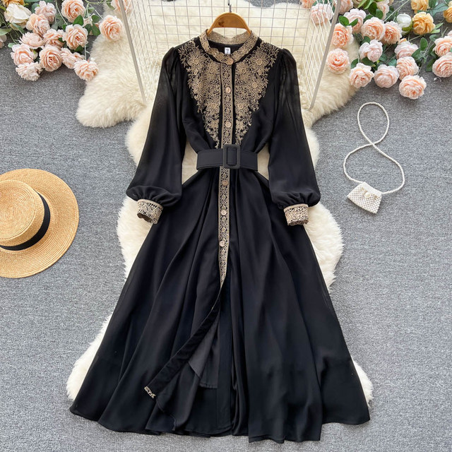 Atmospheric wear and temperament long-sleeved autumn dress women's clothing niche design lace splicing waist small black skirt