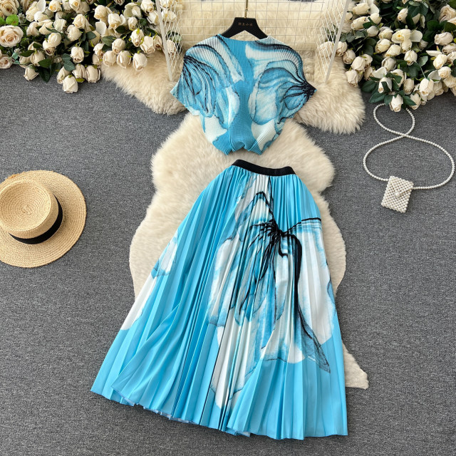 Fashion suit for women French high-end pleated printed short-sleeved shirt + high-waist slimming A-line pleated skirt