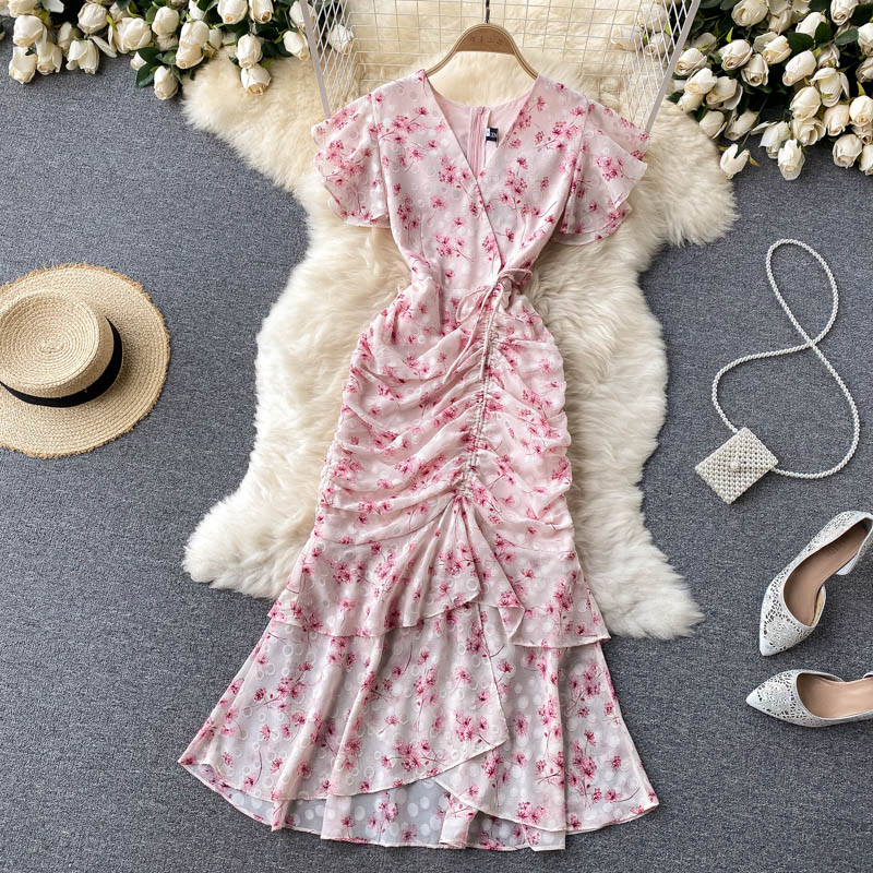 Pinkwomanliness Dress summer new pattern temperament V-neck Scheming Drawstring fold Self cultivation Medium and long term Broken flower Chinese bellflower skirt