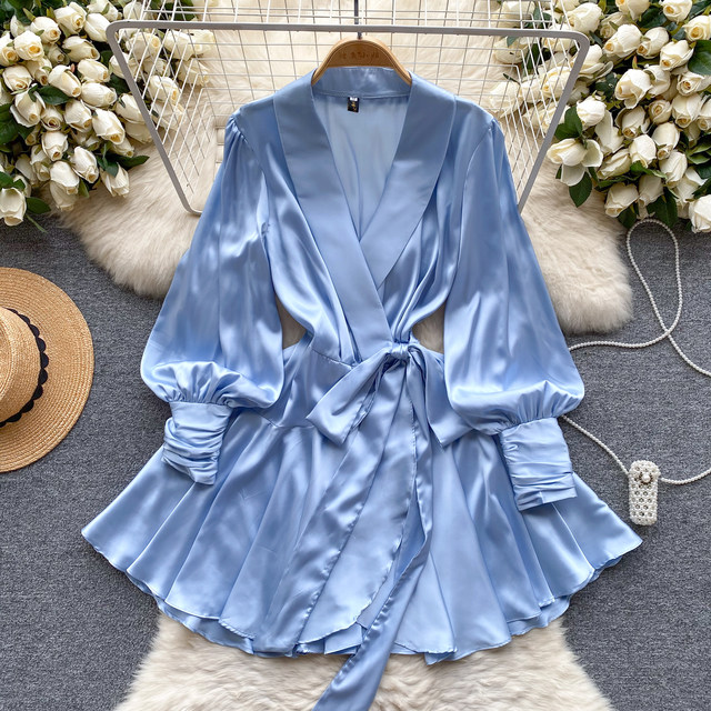 Yujie wears high-end satin dress for women 2024 new spring French puff sleeve one-piece wrap dress