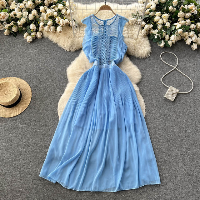 Retro high-end hollow design niche chiffon dress women's summer sweet waist and flying sleeves big swing dress