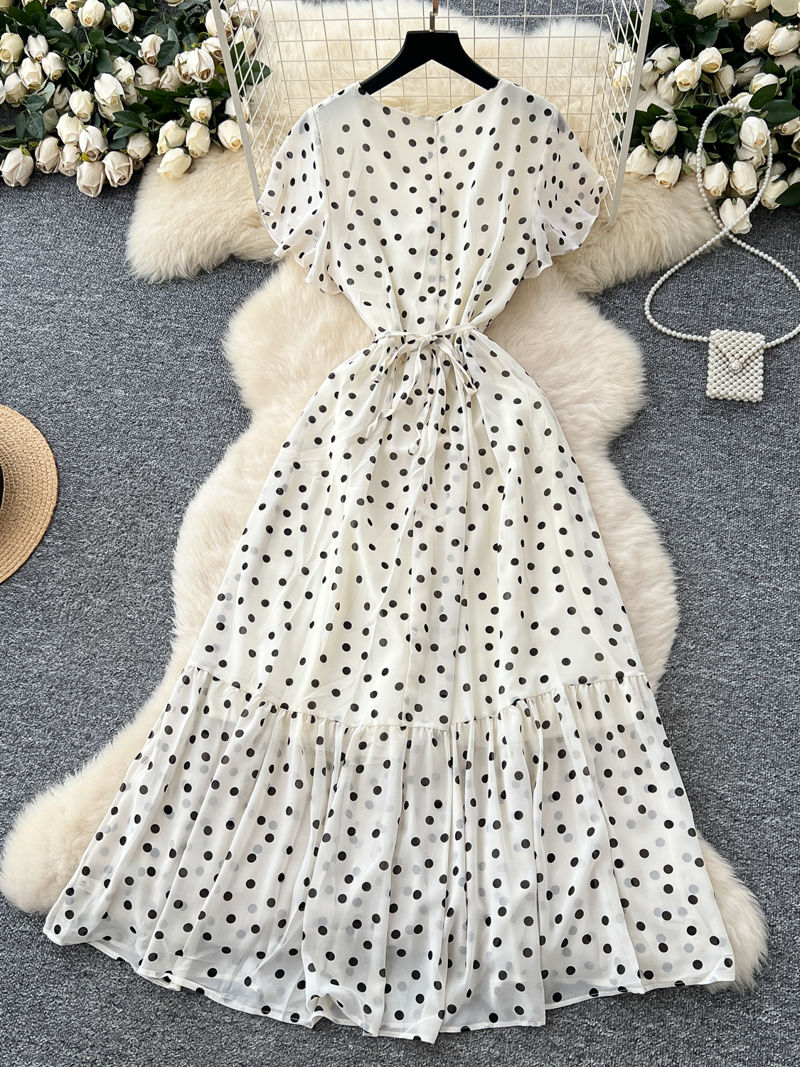 V-neck pleated ruffle sleeves waist slimming French polka dot chiffon dress