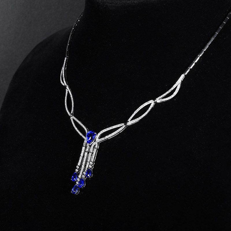 伟德bv1946官网-明牌珠宝取得转心瓶吊坠相关专利转心瓶吊坠用于佩戴装饰重形图