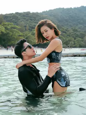 Korean couple diving suit women's long sleeve two-piece swimsuit sunscreen quick-drying snorkeling suit jellyfish clothes surf suit swimsuit