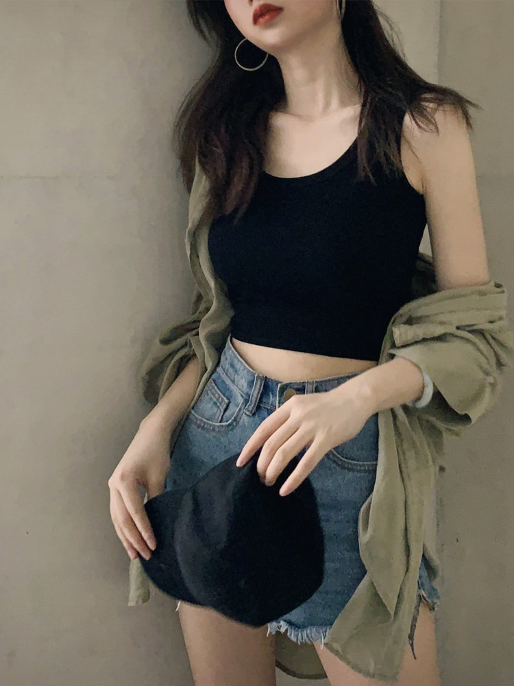 Summer new hot girls exposed umbilical niche sleeveless small sling top women wear black inside and outside short design sense