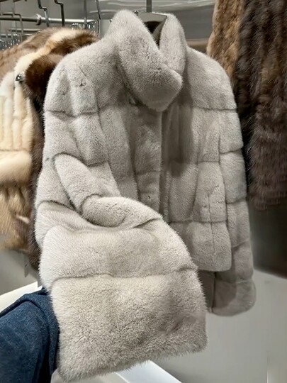 高级感轻奢立领分层毛毛外套女装秋冬新款洋气上档次宽松保暖外套