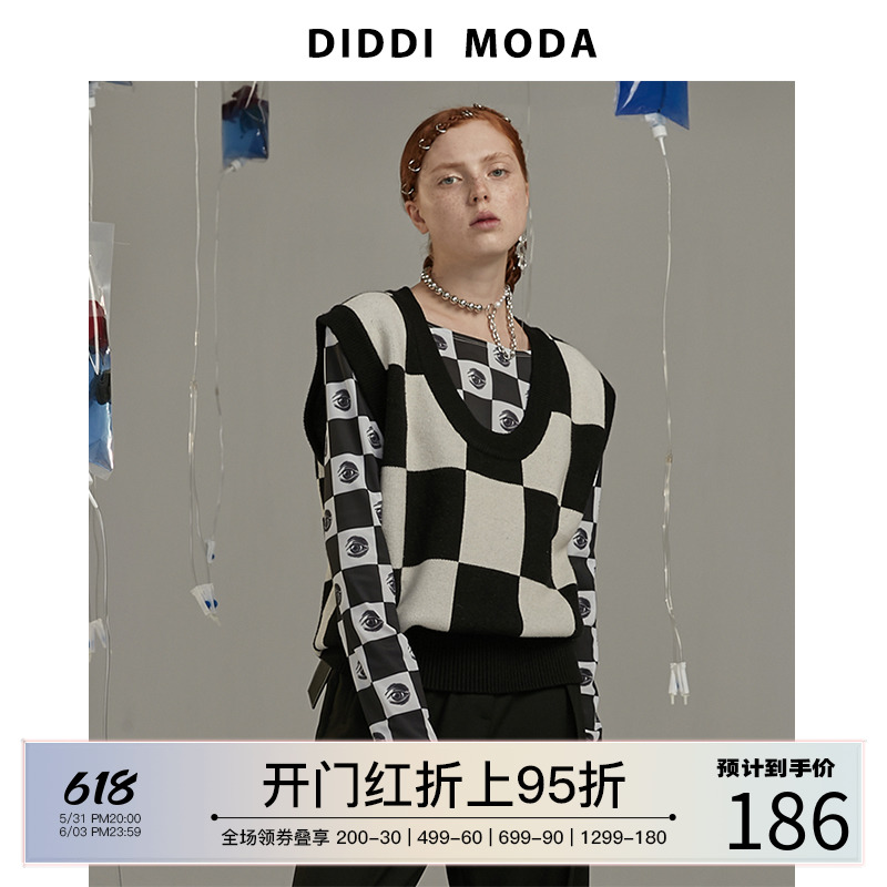 DIDDI MODA Original design Mao knit horse clip sweet and cool boyfriend Wind profile black and white chessboard plaid horse chia