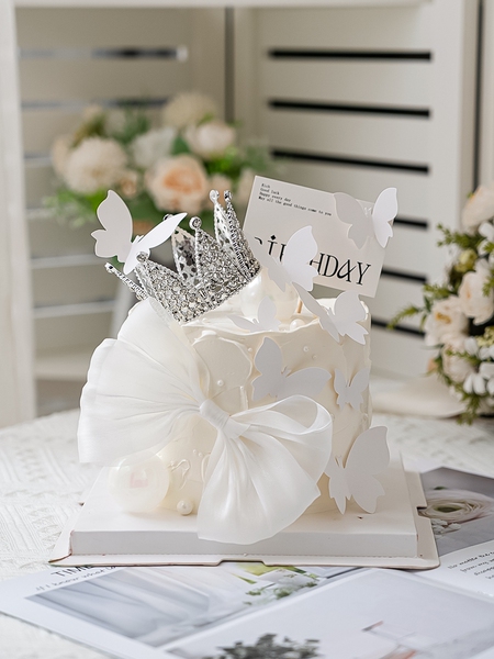 Gold Queen Crown Large Pearl Cake Decoration