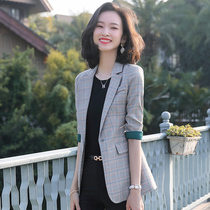 Plaid small blazer womens 2021 spring and autumn and summer thin mid-sleeve suit light cooked fashion Korean temperament top