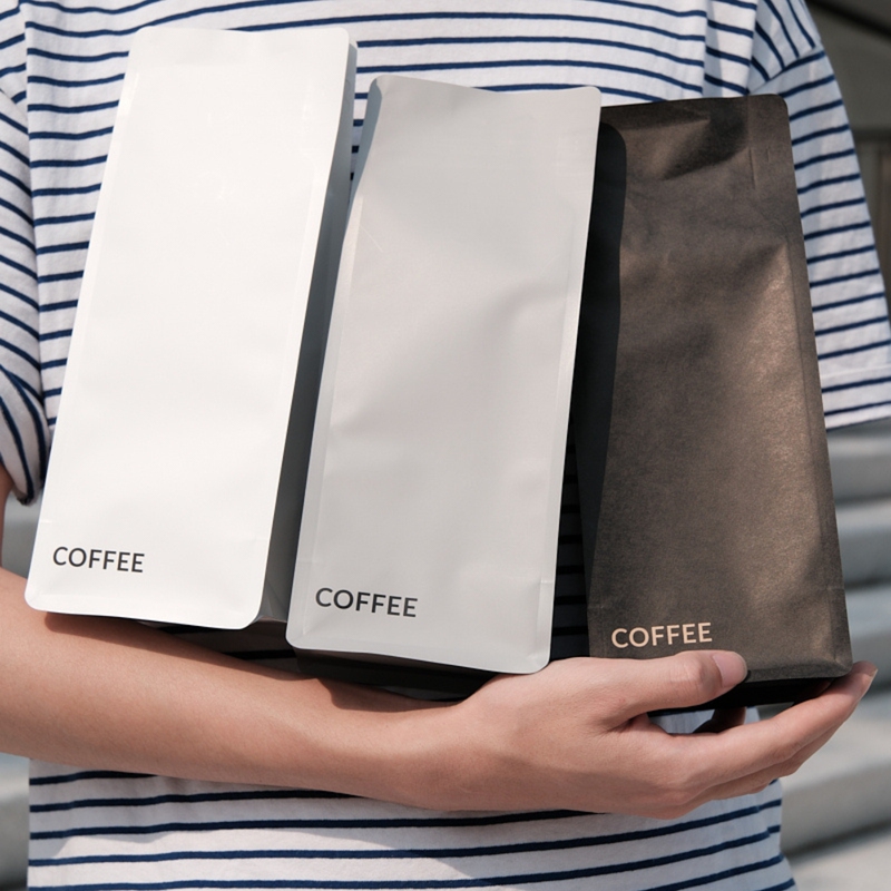 1 Pound Coffee Bean Packaging Bag with Sealing Zipper and Air Valve, High-End Quality 4-Layer Composite Eight-Side Sealing Aluminum Foil Bag 1 Pound Coffee Bean Packaging Bag with Sealing Zipper and Air Valve, High-End Quality 4-Layer Composite Eight-Side Sealing Aluminum Foil Bag