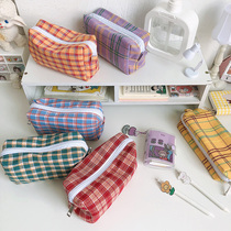 ins original Cebu wind minimalist female high school students small crowdnet red large capacity zipped pen bag BM elementary school children cute day ensemble