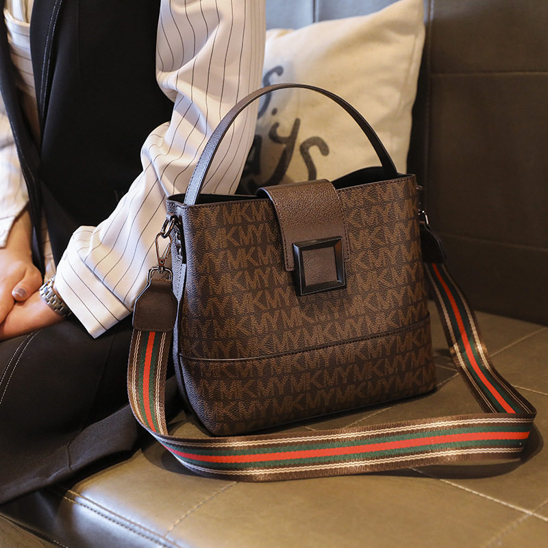 France ZAMP Special Cabinet Woman Bag Large Capacity Bucket Bag Upscale Genuine Leather Bag Woman Hand Single Shoulder Inclined Satchel Bag