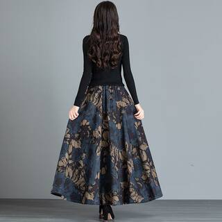 Spring and Autumn New Style Skirt with Pockets, Ethnic High-Waisted Retro Floral Long Skirt, Printed Plus-Size Women's Skirt with Sun Protection Sleeves