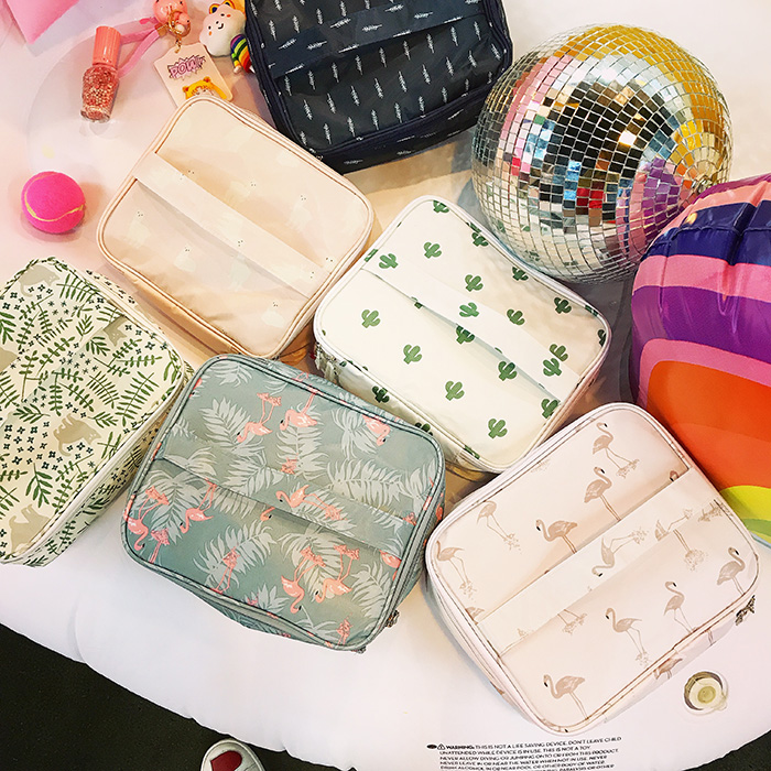 Korean version of cute small fresh retro large capacity portable cosmetic bag Harajuku girls travel wash bag storage bag