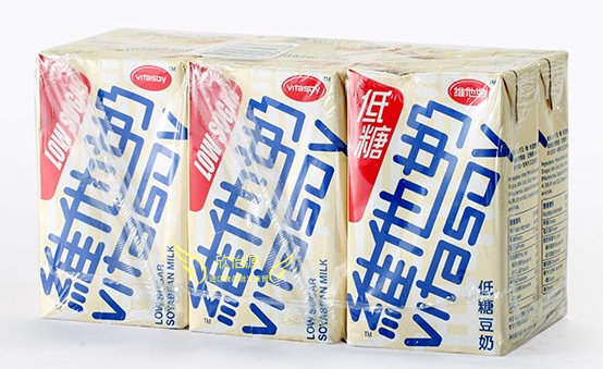 Hong Kong imported Vitasoy low sugar soy milk breakfast milk 250ml*24 bottles box