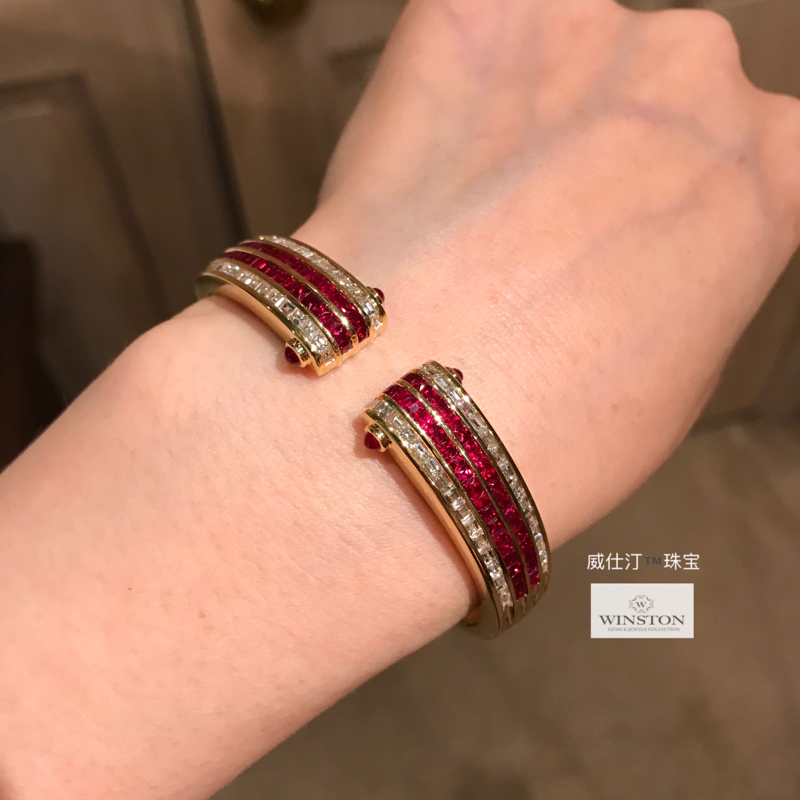(Wistine Jewels) High Set Atmosphere Seamless Inlaid Dove Blood Red Ruby Diamond Square 18k Gold Bracelet