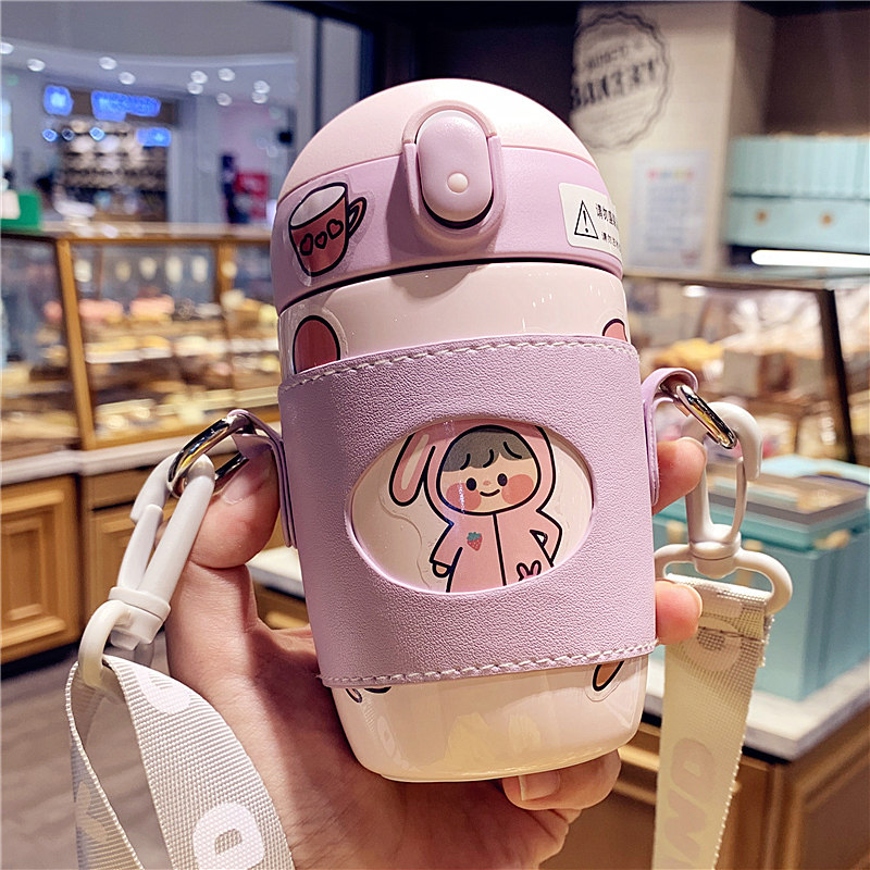 Cute children's thermal cup girl with straw cup with cup slant cup cup and small chocolate kettle out