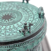 Decoration cm Zhuang 18 base unit vertical copper ethnic drum characteristic foreign affairs gift Guangxi leader gift