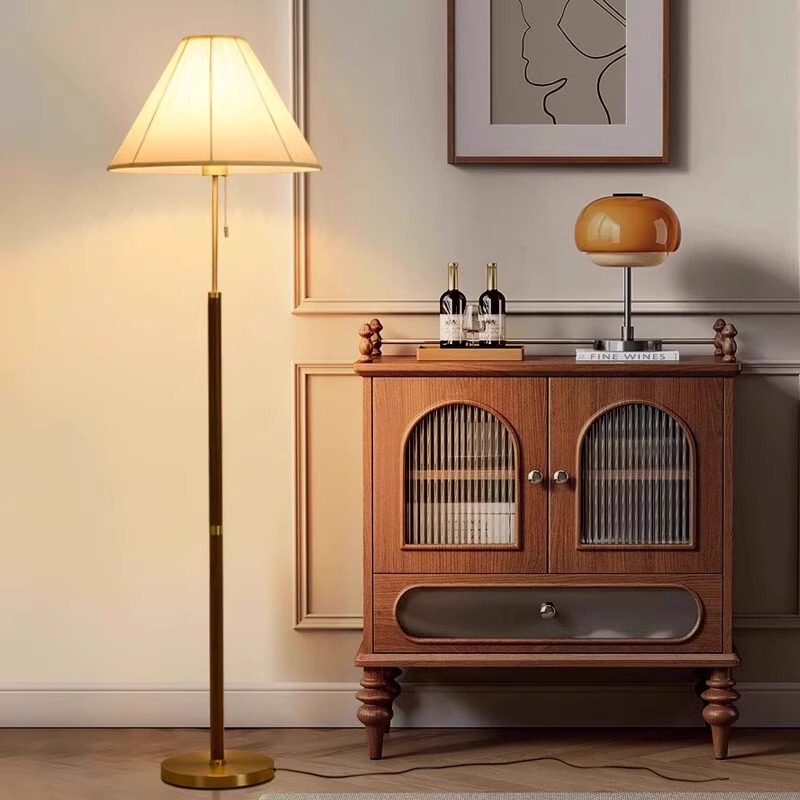 New Chinese-Style All-Copper Floor Lamp, Solid Wood Living Room and Study Room American Retro Decorative Table Lamp, High-End Bedroom Bedside Lamp