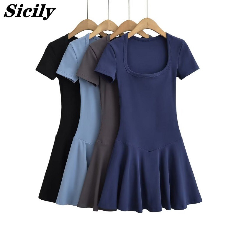 Sicilian Ballet-Style Square-Neck Short-Sleeved Dress for Women in Summer, Including a Slim-Fitting Pleated Mini Skirt