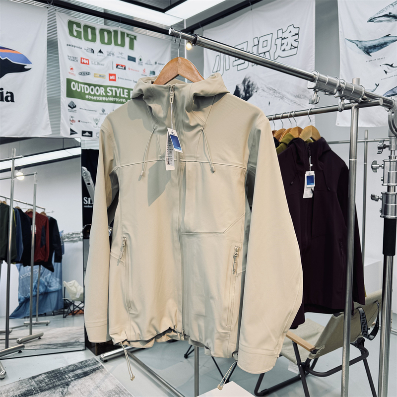 Thousand-Yuan Level! Fully Glued 3D Three-Dimensional Cut, One-Way Moisture-Wicking, Windproof, Water-Repellent, Unisex Outdoor Softshell Jacket