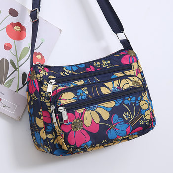 Casual and versatile sports travel shoulder bag