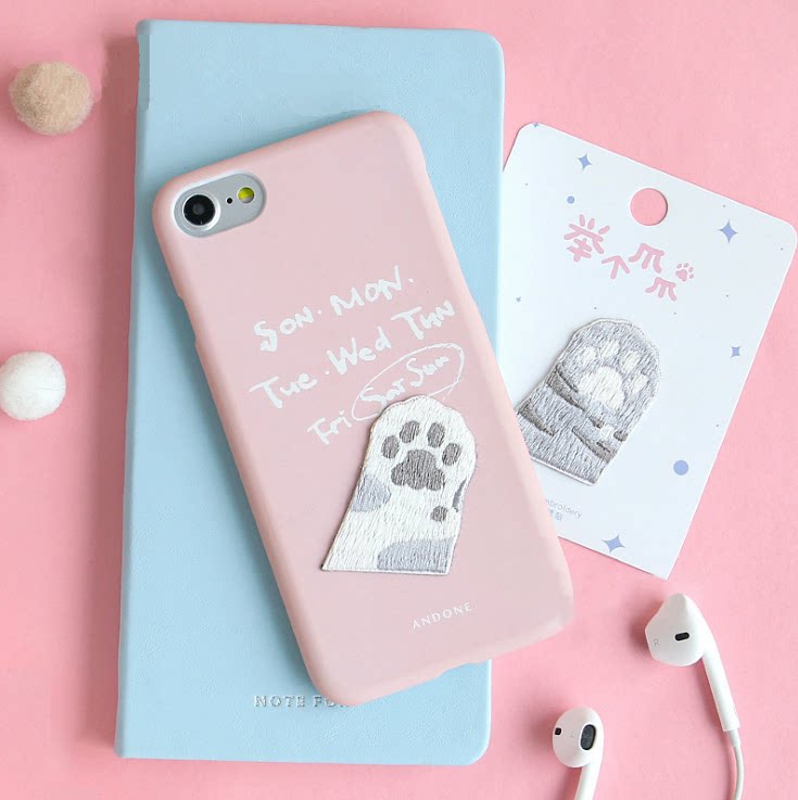 Lifting a claw claw cute cat paw pet puppy claw embroidered cloth with DIY doughnut LONGCHAMP bag clothes handbill paste