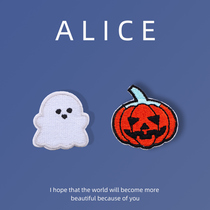 Small ghost cute embroidered applique with clothes self-adhesive embroidered patch with patch and duvet clothing to repair a broken hole decorative sticker