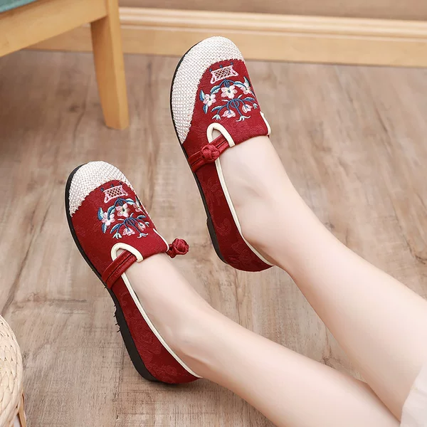 Товары от 天天鞋店6779