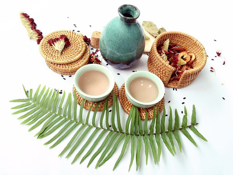 Một chai rượu vang bằng gốm rỗng, một nửa pound rượu vang bằng đất nung kiểu Nhật Bản và gió với một bình rượu nhỏ hông - Rượu vang chén uống rượu đẹp