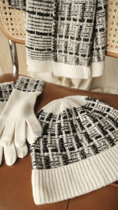 APC NEW SINGLE SELECTION OF DESIGNER SUEDE INSERTS GOLD WIRE HAND KNITTED SCARVES GLOVES HATS CASHMERE THREE SETS