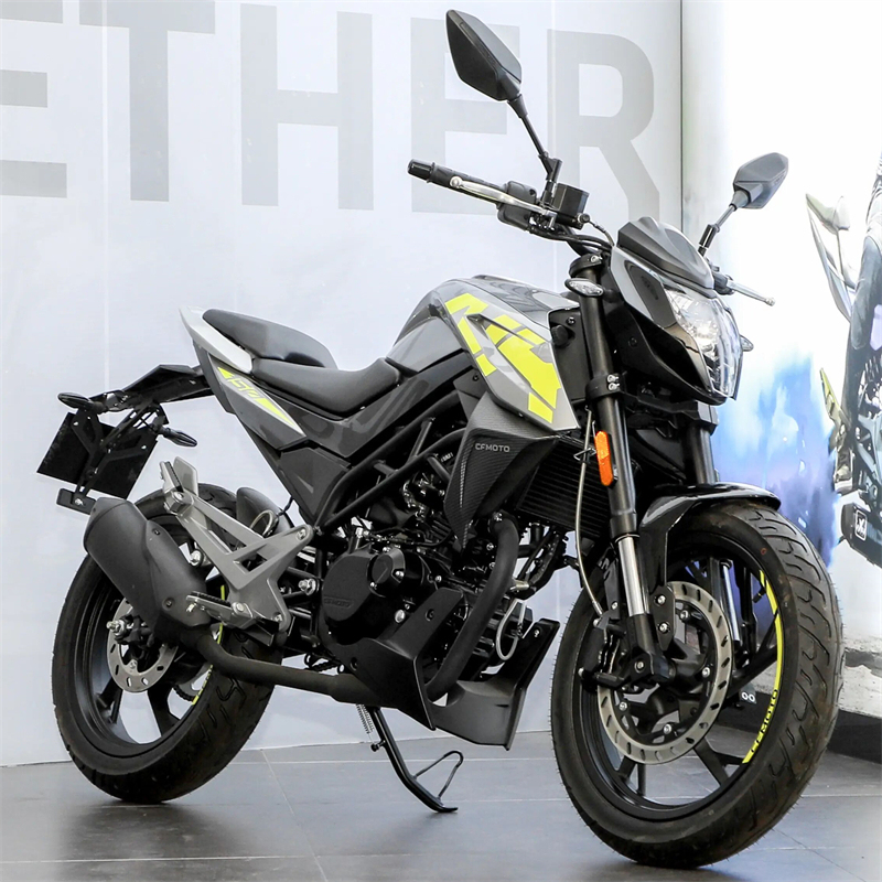 New Model of the National Standard Iv Chunfeng Nk150Cc Street Bike, Electric Injection, Water-Cooled Nk250 Motorcycle, Men's Fuel-Powered Heavy-Duty Motorcycle