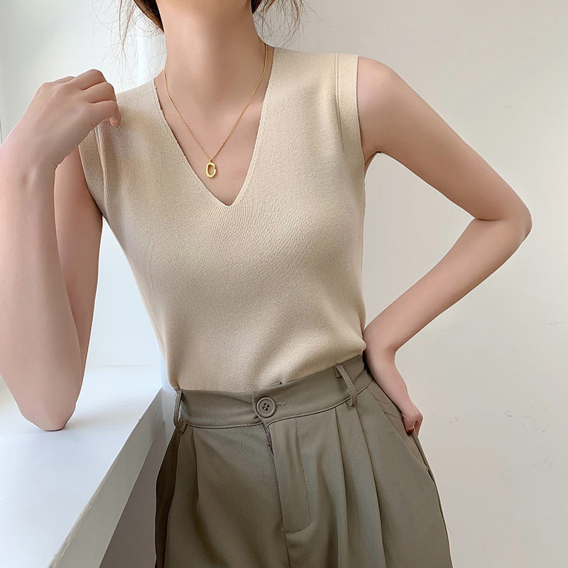Women's Vest 2026 New Spring and Autumn Knitwear V-Neck Sleeveless Suit Inner Layer Stylish Ice Silk Camisole Top