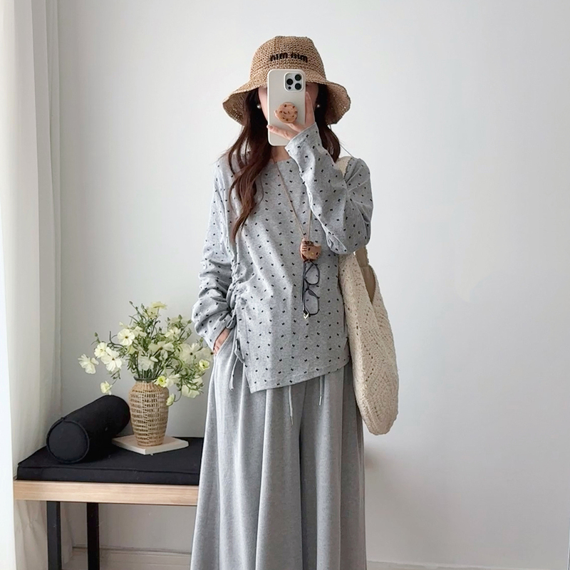 Maternity Tops for Spring, Stylish and Discreet, Cover the Belly, Loose Fit, Plus Size, Petite Maternity Wear, Spring Long-Sleeve T-Shirt