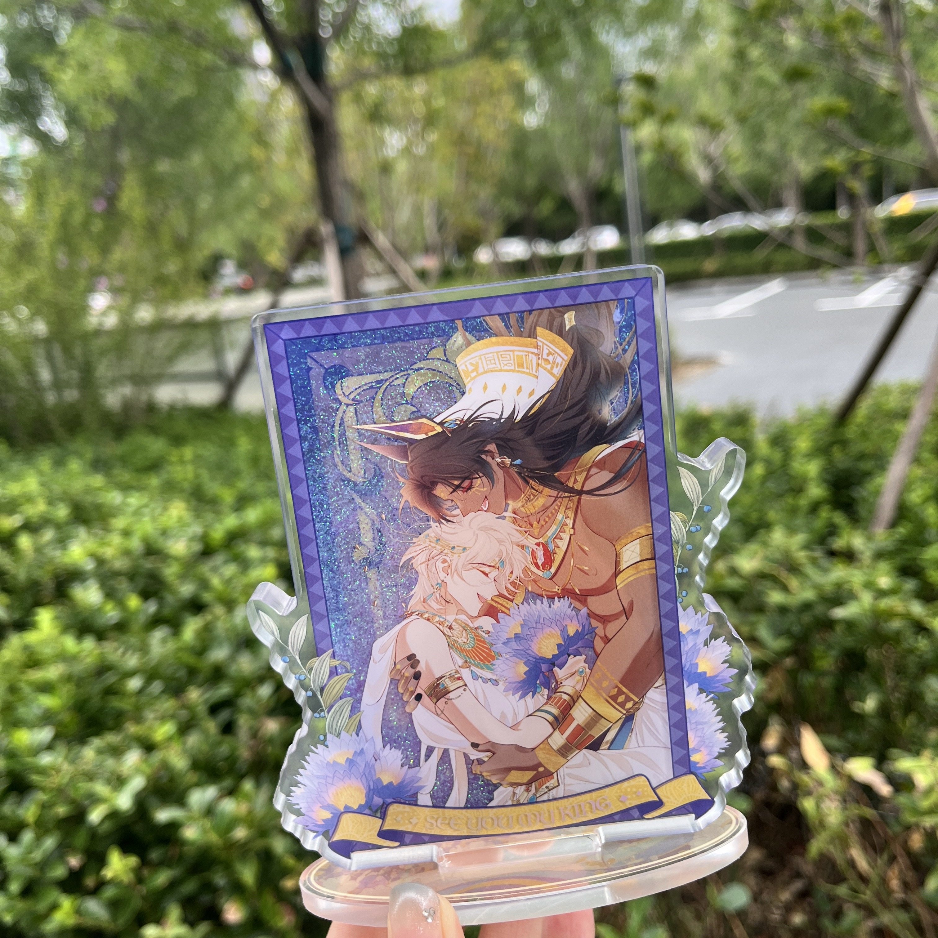 Love Vow liquid sand acrylic stand lifestyle photo